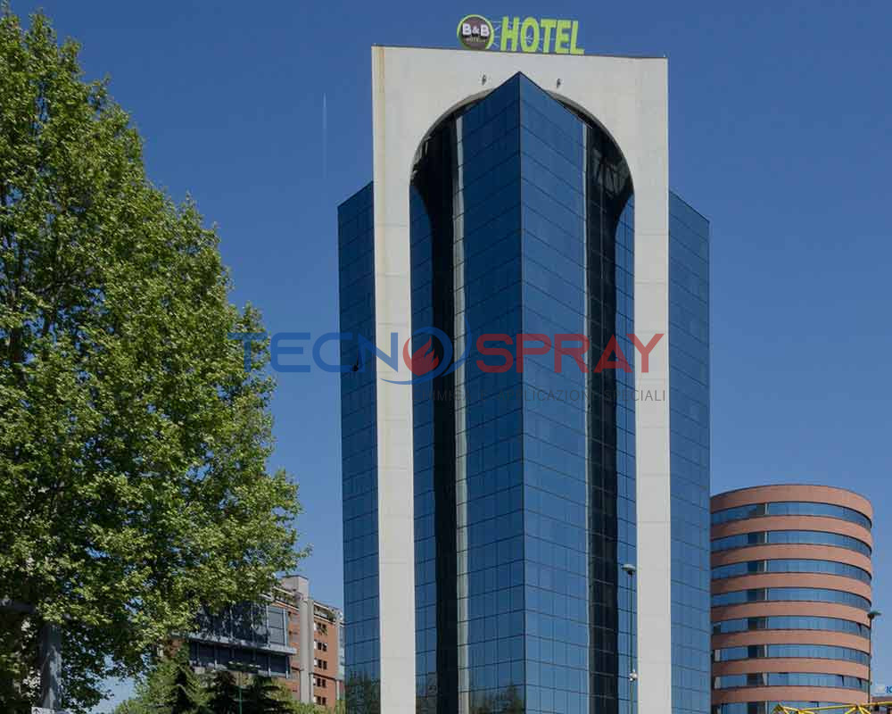 verniciatura-per-torre-quadra